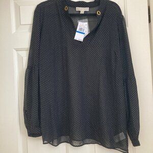 woman's top